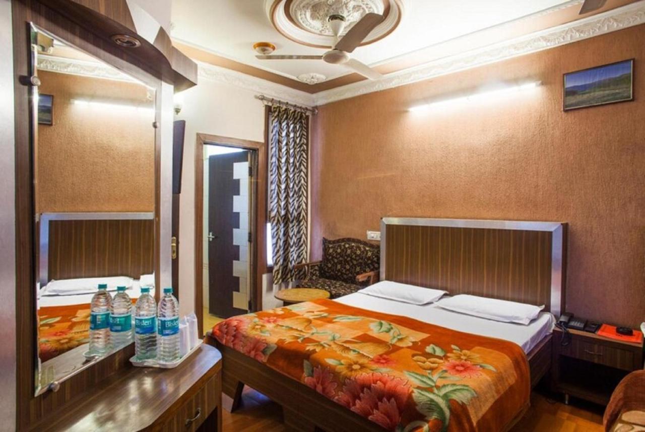 Hotel Novelty Джамму Экстерьер фото